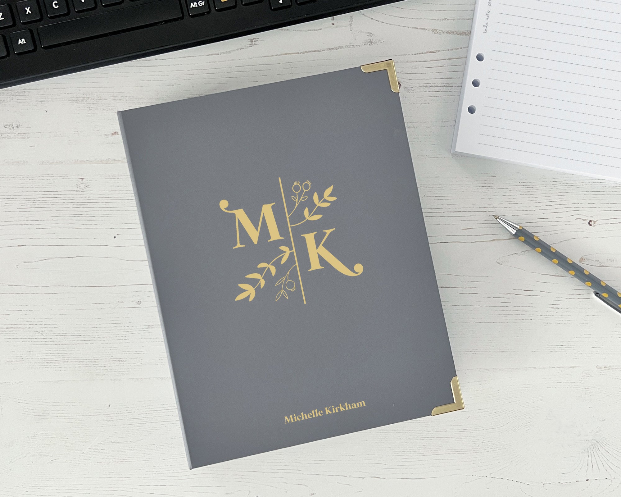 RINGBINDER | Monogram